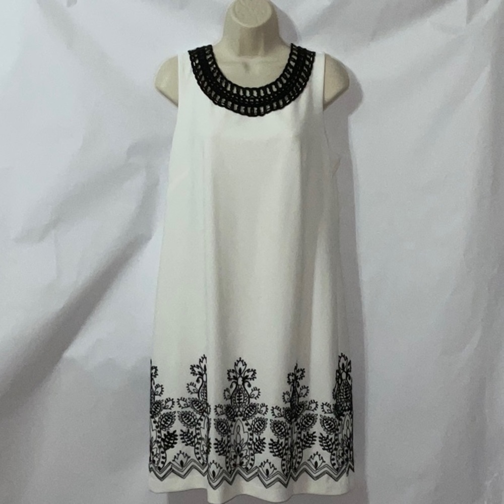 Roz & Ali Shift Dress, Size 10